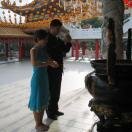 praying Photo - Thean Hou Buddhist Temple, Kuala Lumpur, Malaysia 