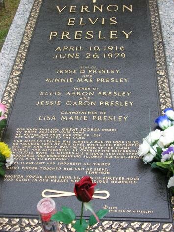Elvis's dads grave Photo - Graceland, Memphis, Tennessee 