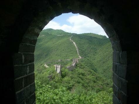 Mutianyu Section of the Great Wall of China Photo - Great Wall at Mu Tian Yu, Beijing, China 